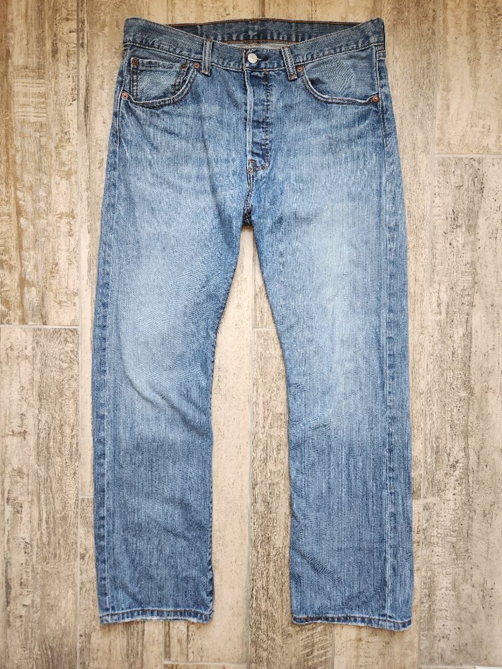 Levi's 501 Original Fit Button Fly Medium Wash Distressed Denim Jeans 33x30